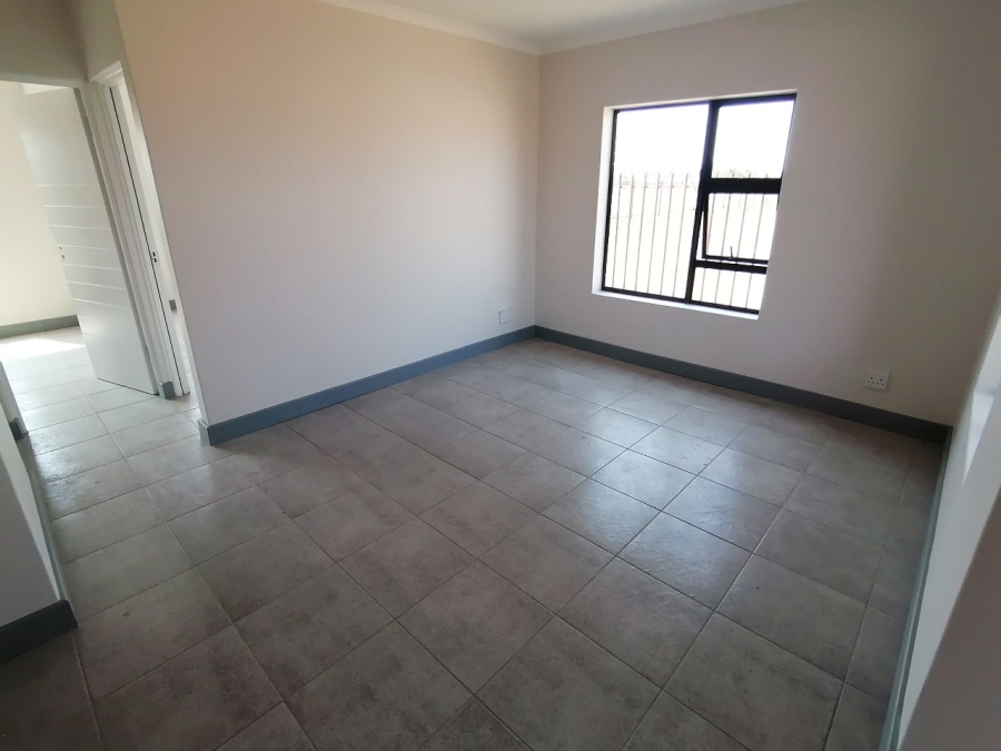 2 Bedroom Property for Sale in Heidedal Free State